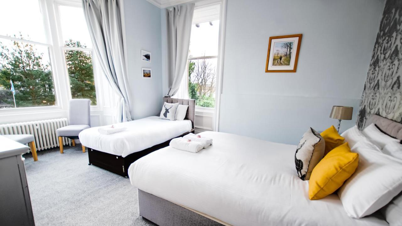 Mcinnes House Rooms With Breakfast Кингасси Экстерьер фото