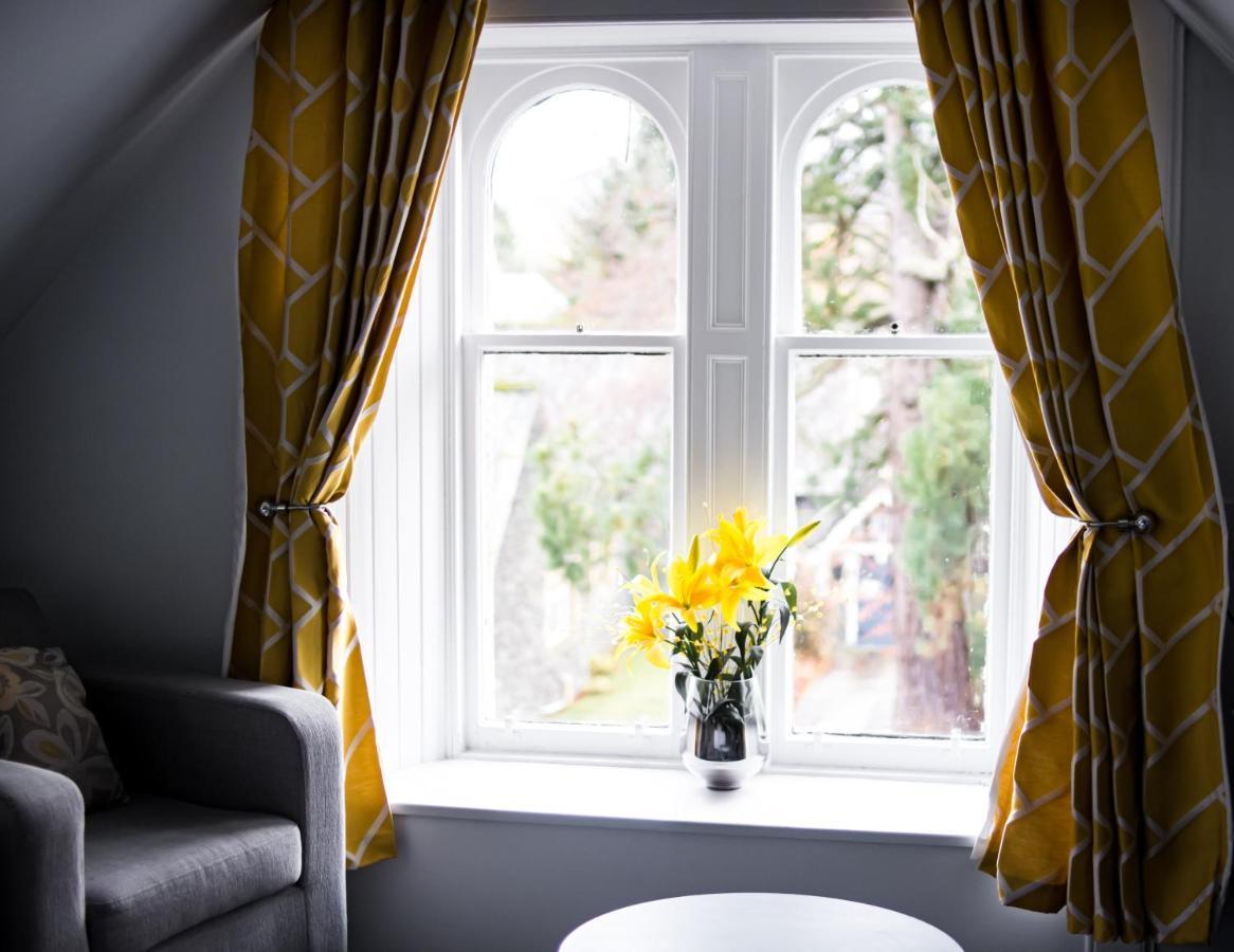 Mcinnes House Rooms With Breakfast Кингасси Экстерьер фото