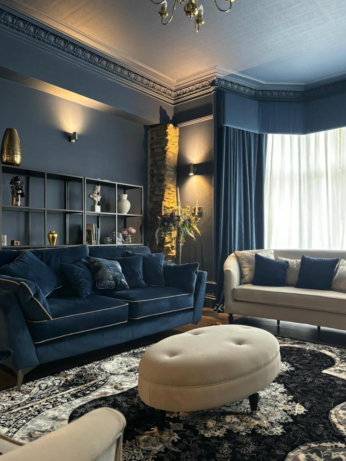 Mcinnes House Rooms With Breakfast Кингасси Экстерьер фото
